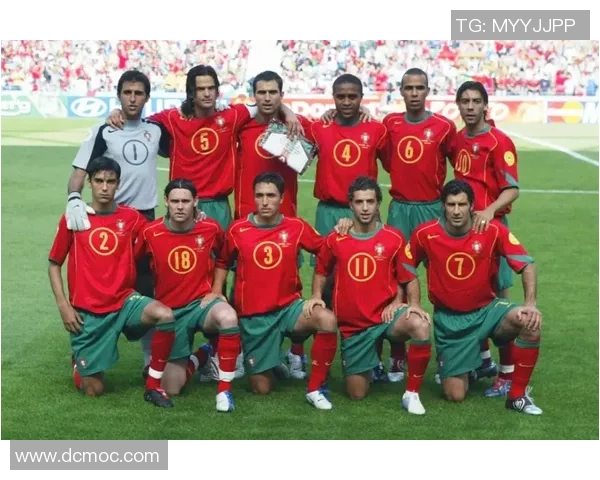 赵达裕足球明星的崛起与成就揭秘：从青涩少年到绿茵场上的传奇之路